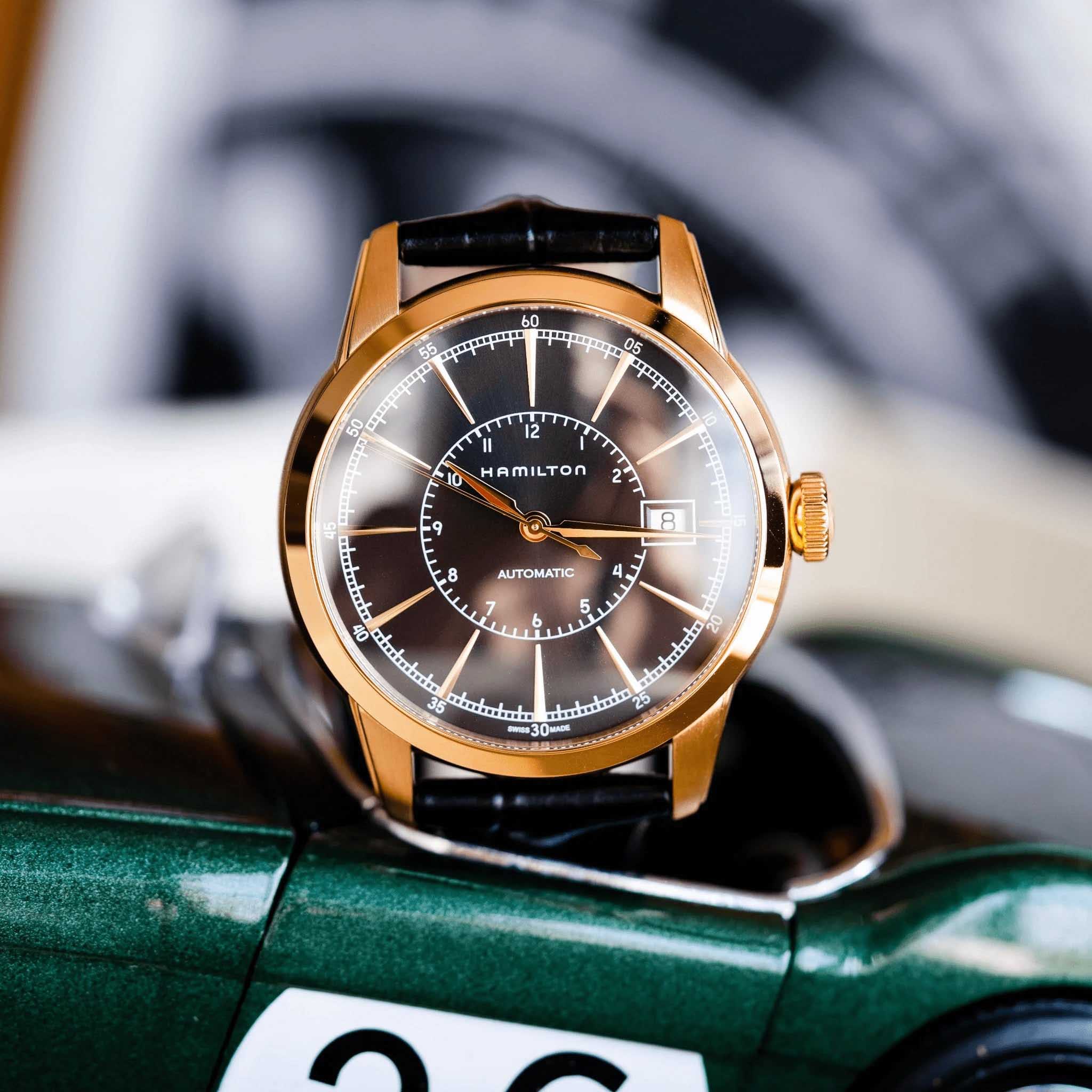 Hamilton H40505731 мужские часы застежка крупным планом